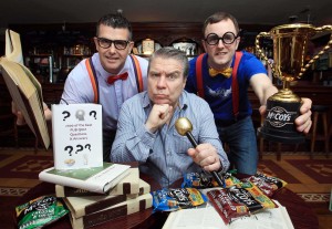 CALLING ALL QUIZ BUFFS… U105 drivetime presenter Johnny Hero (centre) joined Ricky Watts (left) and John Baxter of KP Snacks (NI) to launch this year’s McCoy’s NI Pub Quiz 2014. 