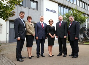 Peter Robinson and Martin McGuinness are pictured with Enterprise, Trade and Investment Minister Arlene Foster, Employment and Learning Minister, Dr Stephen Farry and Consulting Partner, Deloitte Jackie Henry and Chief Executive of Invest NI, Alastair Hamilton