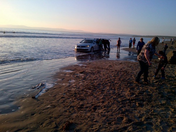 The NI registered car which got stuck on the beach in Donegal yesterday