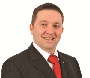 UUP MLA Robin Swann calls on DUP members to end double jobbing roles