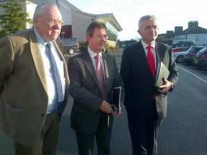 Jeffrey Donaldson (centre) with Rev Mervyn Gibson (left) and Jonathan Bell at Haass talks meeting in Stormont Hotel