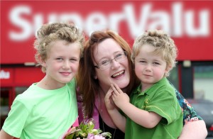 SuperValu  Fintona - Jennifer Keys and children Alex (10) and Alfie (3). PIC: DARREN KIDD/PRESSEYE