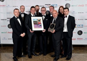 Pub of the Year3: The Goat’s Toe, Bangor Pictured left to right: Front row - Pubs of Ulster Chairman, Mark Stewart, Andrew Gedge from The Goat’s Toe, Finance Minister Simon Hamilton, Nigel McNeely from the Goat’s Toe and Martin Breen from the Sunday Life pictured at Pubs of Ulster’s prestigious Pub of the Year Awards 2014, where The Goat’s Toe in Bangor was named the overall Pub of the Year 2014.