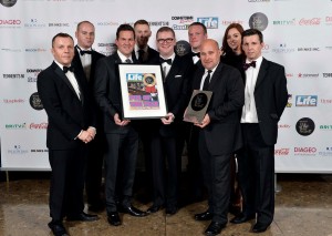 Pub of the Year3: The Goat’s Toe, Bangor Pictured left to right: Front row - Pubs of Ulster Chairman, Mark Stewart, Andrew Gedge from The Goat’s Toe, Finance Minister Simon Hamilton, Nigel McNeely from the Goat’s Toe and Martin Breen from the Sunday Life pictured at Pubs of Ulster’s prestigious Pub of the Year Awards 2014, where The Goat’s Toe in Bangor was named the overall Pub of the Year 2014. 